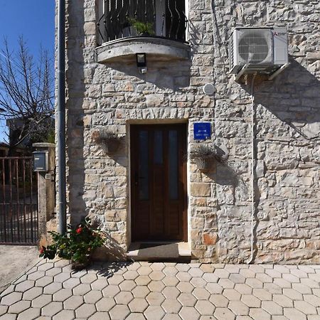 Apartment Nona Tar-Vabriga Bagian luar foto
